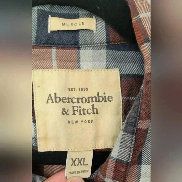 Abercrombie & Fitch button-down flannel, men's size XXL maroon navy blue & white - Picture 11 of 11